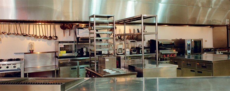 Cozinha industrial de um estabelecimento de restauração