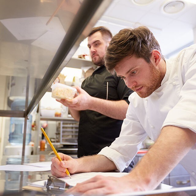 Descubra se está preparado para servir refeições sem glúten