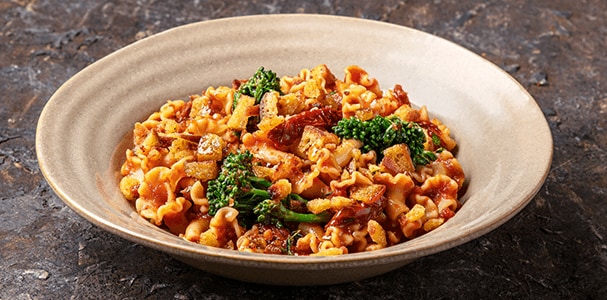 Trompetes com Molho de Tomate e Bimis