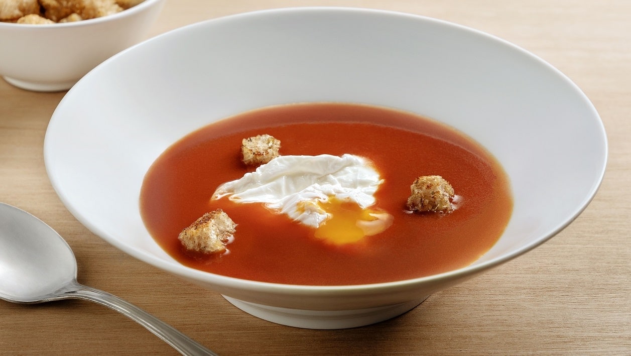 Sopa de Tomate com Ovos Escalfados – - Receita