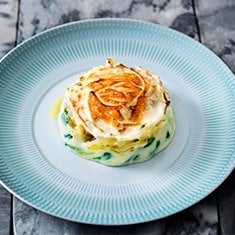 Bacalhau de Cebolada com Puré de Espinafres e Maionese