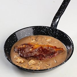 Bife com Molho de Cogumelos