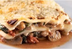 Lasanha de Frango com Espinafres e Cogumelos