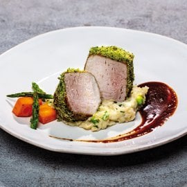 Naco de Carne em Crosta de Ervas com Açorda de Espargos