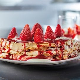 Pavlova com Morangos