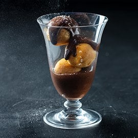 Profiteroles com Chocolate