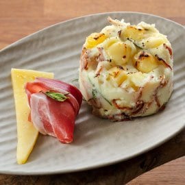 Puré de Batata com Queijo da Ilha e Presunto