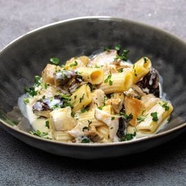 Tortiglioni com Frango e Molho com Shitake