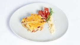 Puré com Presunto, Rosmaninho e Raspas de Queijo da Ilha