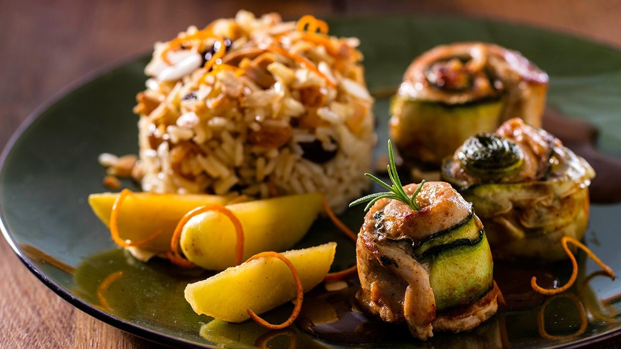 Rolos de Perú com legumes e arroz Árabe