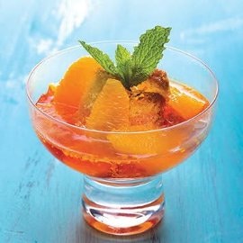 Gelatina, bolo e fruta