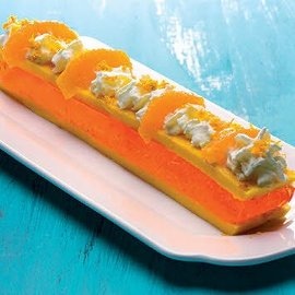 Torta e gelatina de laranja