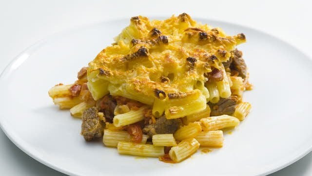 Empadão de Macarrão com Carne de Vaca