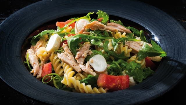 Salada de Fusilli com Atum e Rúcula