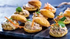 Almofadinhas com alheira e legumes