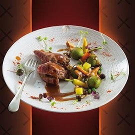 Lombinhos de Borrego com Nhoquis de Ervilha e Molho de Cogumelos