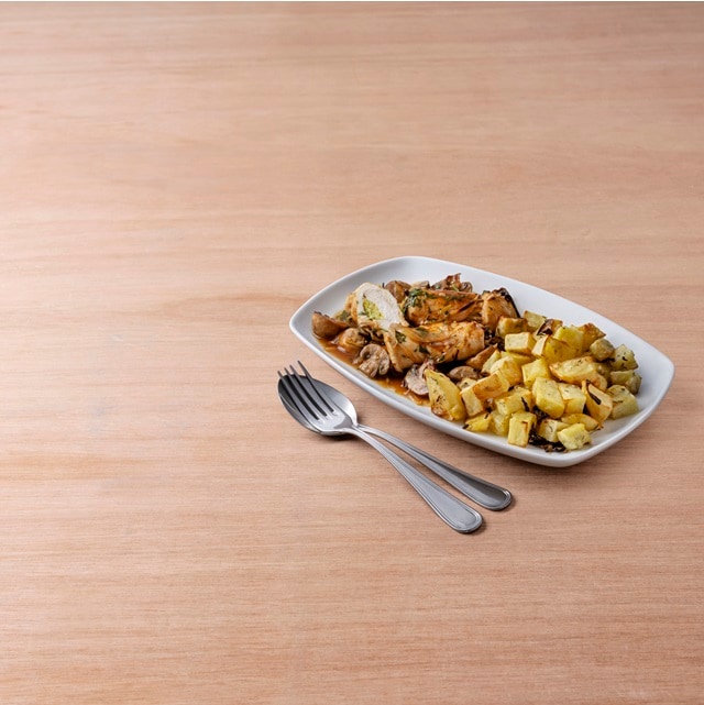 Rolinhos de peru com alho francês e cogumelos