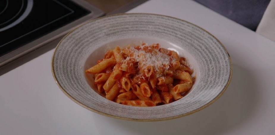 Sustentar o negócio com tomate em lata